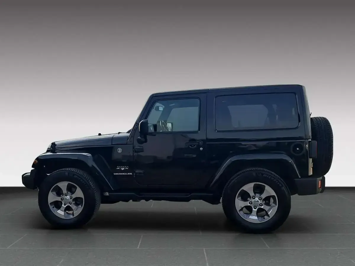Gebraucht Jeep Wrangler Sahara 200 PS (147 kW) 2017 Black clear coat SUV