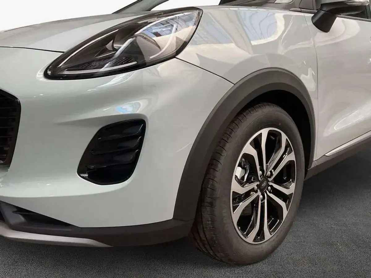 Neu Ford Puma Titanium 125 PS (91 kW) 2025 Grau SUV