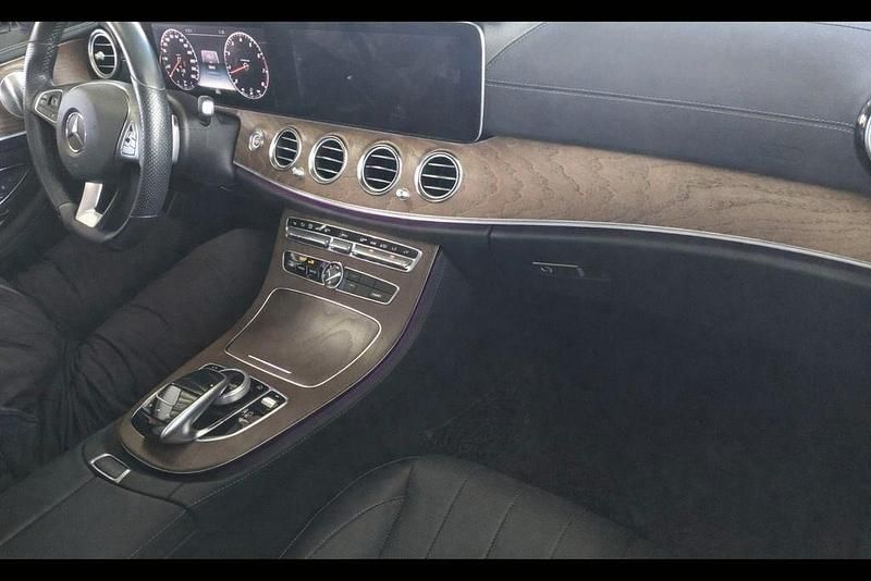 Gebraucht Mercedes E400 333 PS (244 kW) 2018 Weiß Limousine