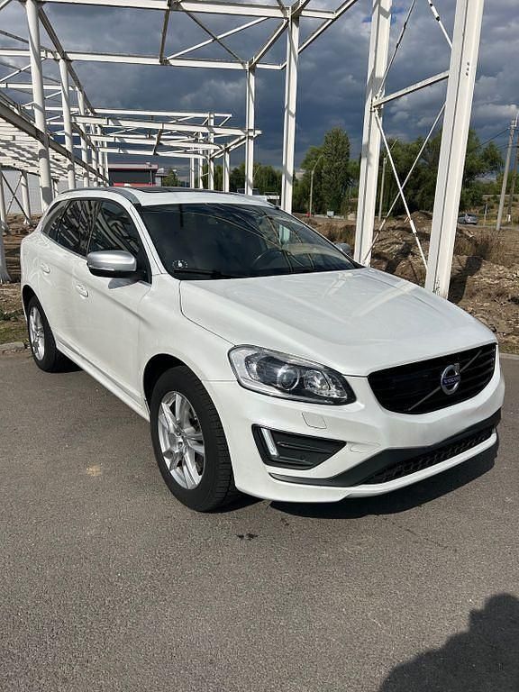 Gebraucht Volvo XC60 R-Design 190 PS (139 kW) 2016 Weiß SUV