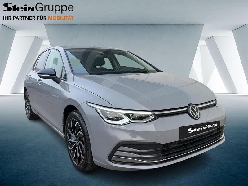 Gebraucht VW Golf VIII Move 150 PS (110 kW) 2023 Grau Limousine