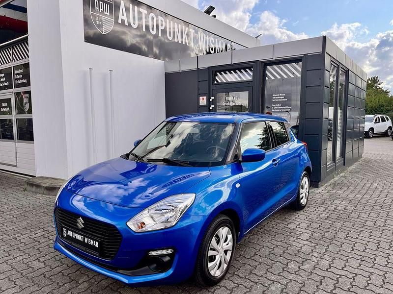 Blau Gebraucht 2017 Suzuki Swift Limousine | 9.480 € (Fairer Preis) - Bild 1/4
