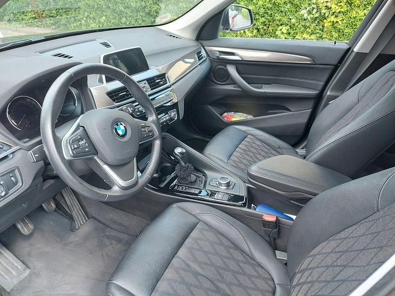 Braun Gebraucht 2019 BMW X1 SUV | 20.500 € (Fairer Preis) - Bild 1/4