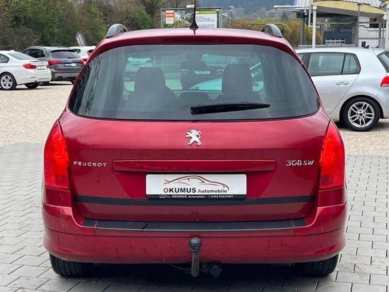 Second-hand Peugeot 308 103 CP (75 kW) 2012 Roșu Berlinǎ