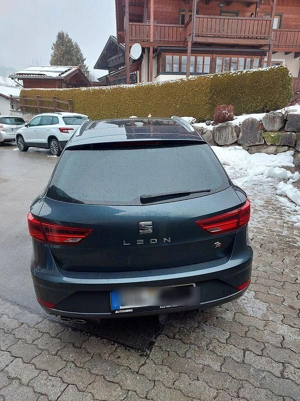 Gebraucht Seat Leon FR 131 PS (96 kW) 2020 Grau Kombi