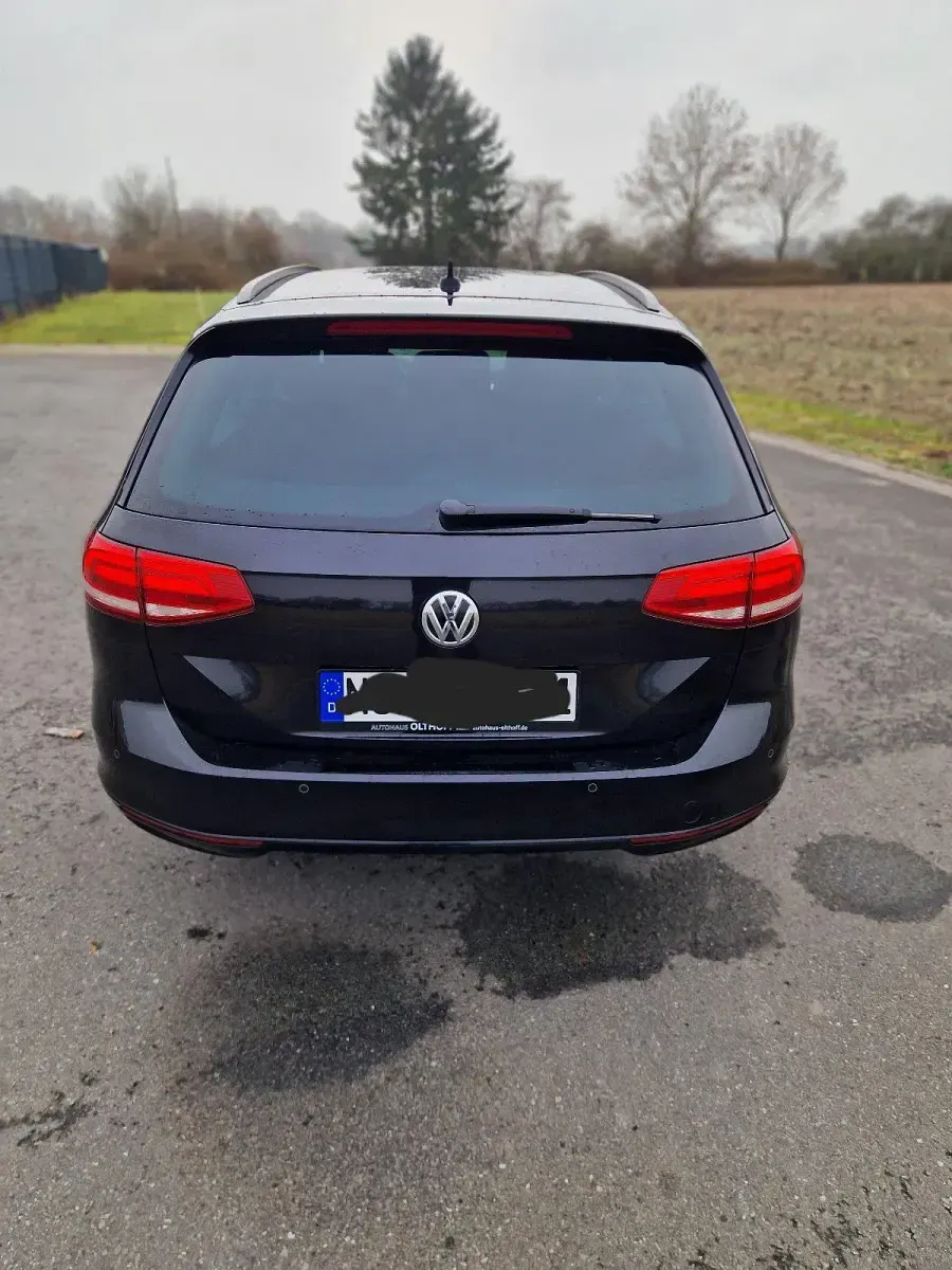 Gebraucht VW Passat 150 PS (110 kW) 2018 Schwarz Limousine
