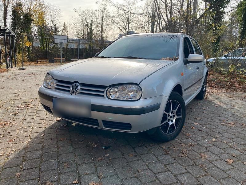 Grau Gebraucht 2000 VW Golf IV Kombi | 780 € (Superpreis) - Bild 1/4