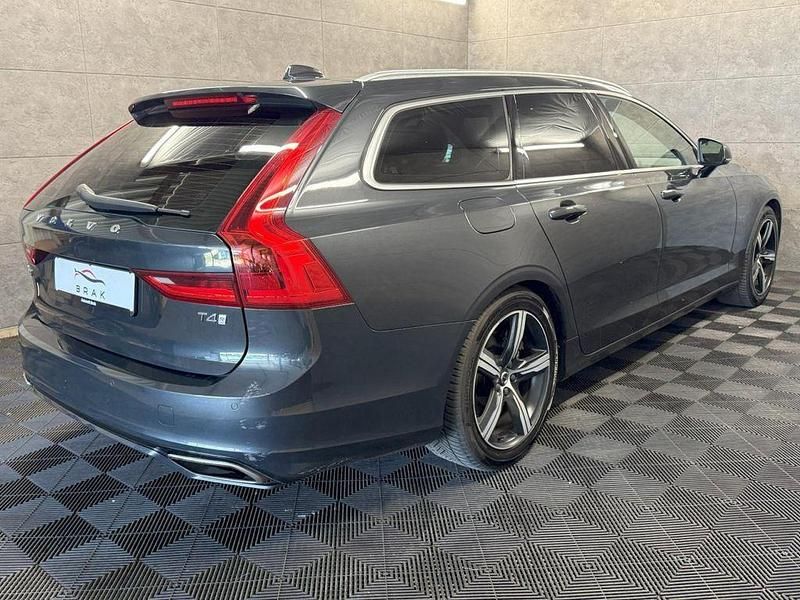 Gebraucht Volvo V90 R-Design 190 PS (139 kW) 2018 Grau Kombi