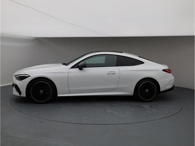 Gebraucht Mercedes CLE220 AMG 197 PS (144 kW) 2024 Designo opalithweiss bright Coupé