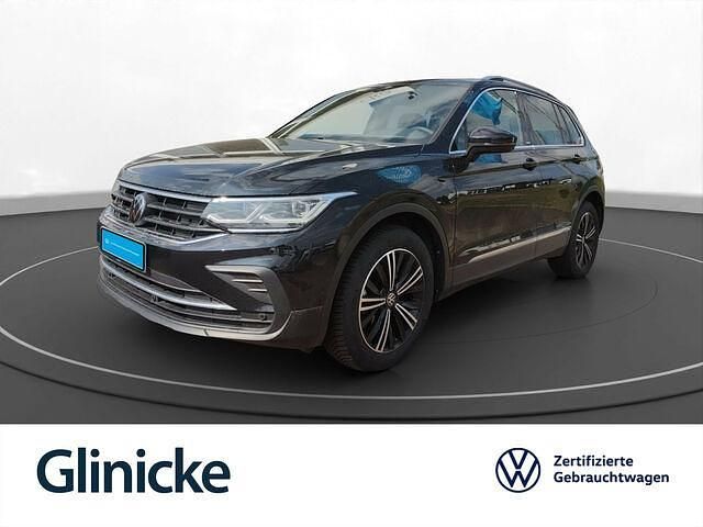 Deep black perleffekt Gebraucht 2024 VW Tiguan Move SUV | 39.370 € (Teuer) - Bild 1/2