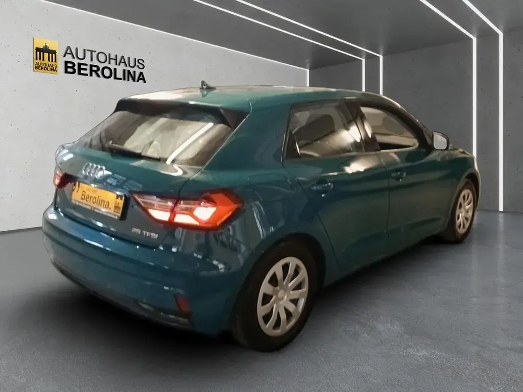 Gebraucht Audi A1 Sportback Advanced Plus 95 PS (69 kW) 2020 Grün Kleinwagen