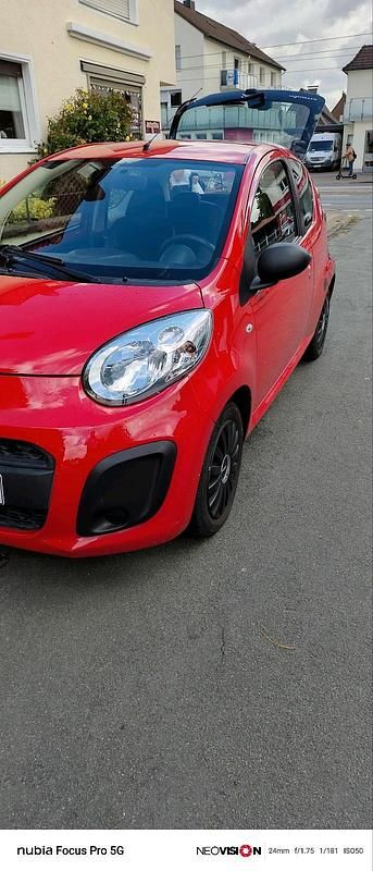 Rot Gebraucht 2014 Citroën C1 Kleinwagen | 3.200 € (Guter Preis) - Bild 1/4
