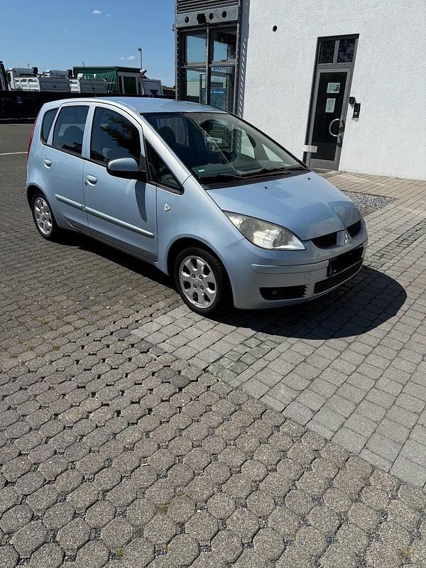 Blau Gebraucht 2006 Mitsubishi Colt Limousine | 900 € (Fairer Preis) - Bild 1/4