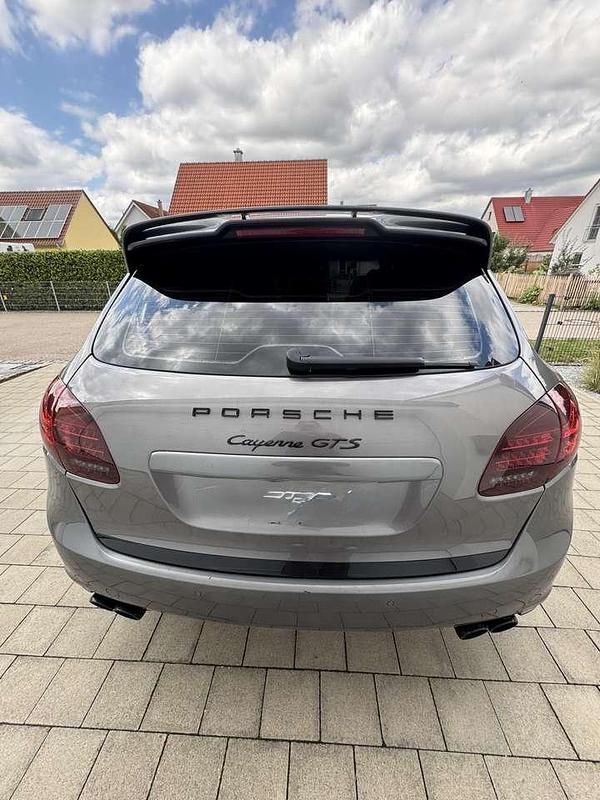 Grau Gebraucht 2012 Porsche Cayenne GTS SUV | 24.900 € (Guter Preis) - Bild 1/4