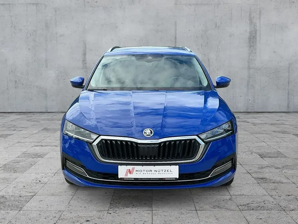 Gebraucht Skoda Octavia 204 PS (150 kW) 2022 Energyblau Kombi