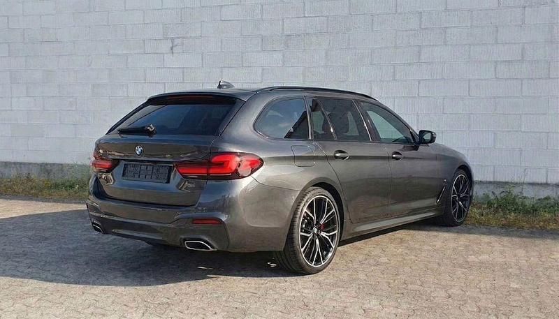 Gebraucht BMW 540 M Sport 340 PS (250 kW) 2022 Grau Kombi