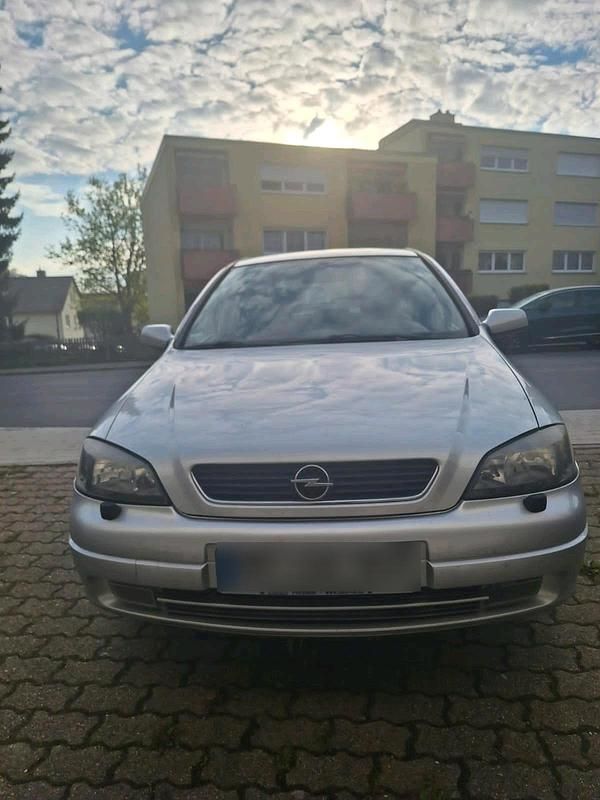 Usata Opel Astra 2003 Argento Utilitaria