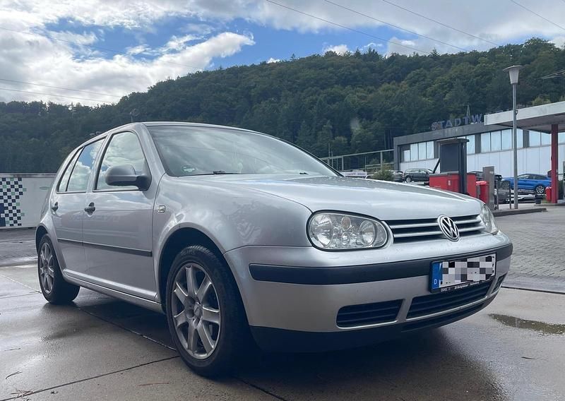 Grau Gebraucht 2003 VW Golf IV Ocean Kleinwagen | 1.699 € (Etwas zu teuer) - Bild 1/4
