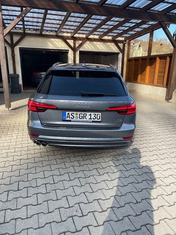 Gebraucht Audi A4 Sport 190 PS (139 kW) 2016 Grau Kombi