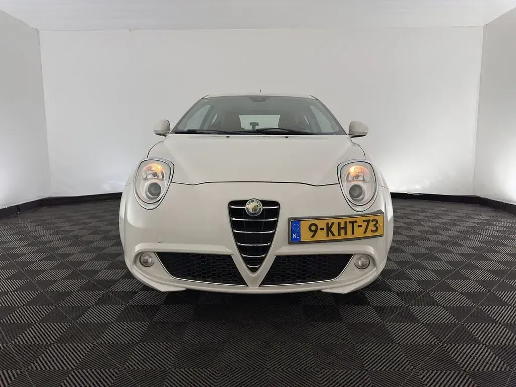 Brugt Alfa Romeo MiTo Distinctive 86 HK (63 kW) 2013 Hvid Hatchback