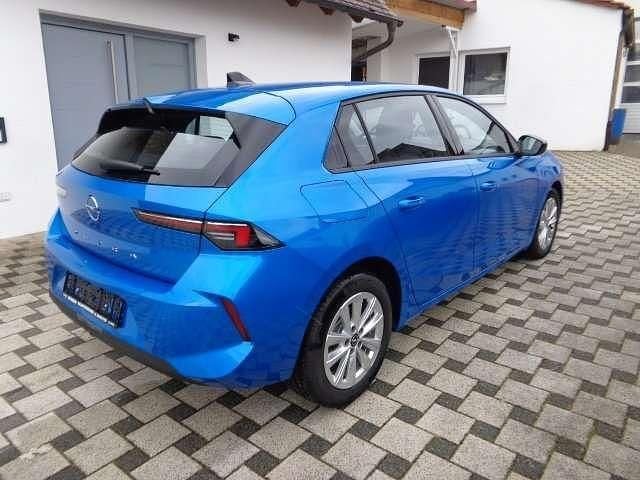 Gebraucht Opel Astra Edition 131 PS (96 kW) 2022 Kobalt blau/vertigo blau Kleinwagen