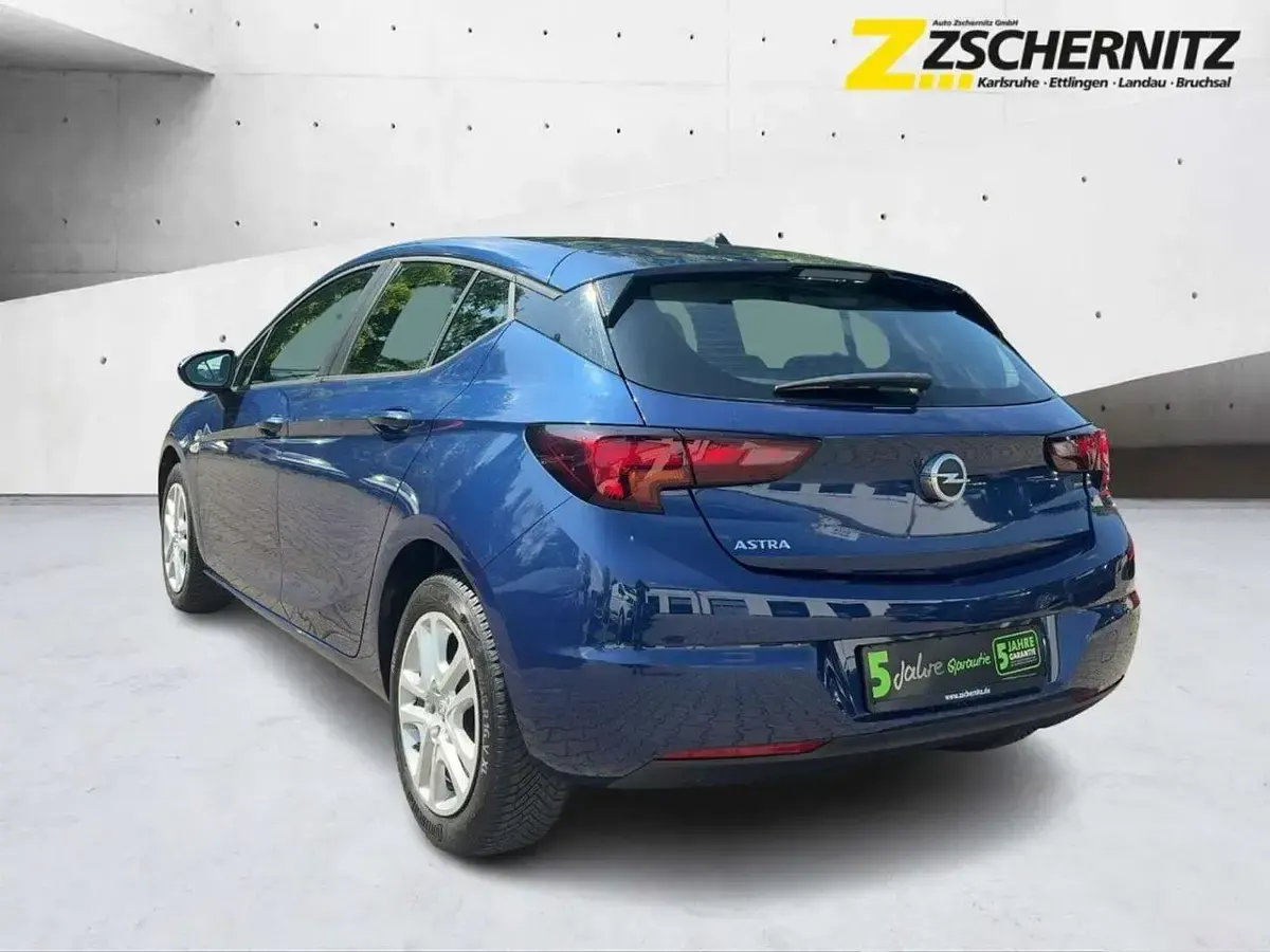 Gebraucht Opel Astra Edition 110 PS (80 kW) 2021 Nautic blau Limousine