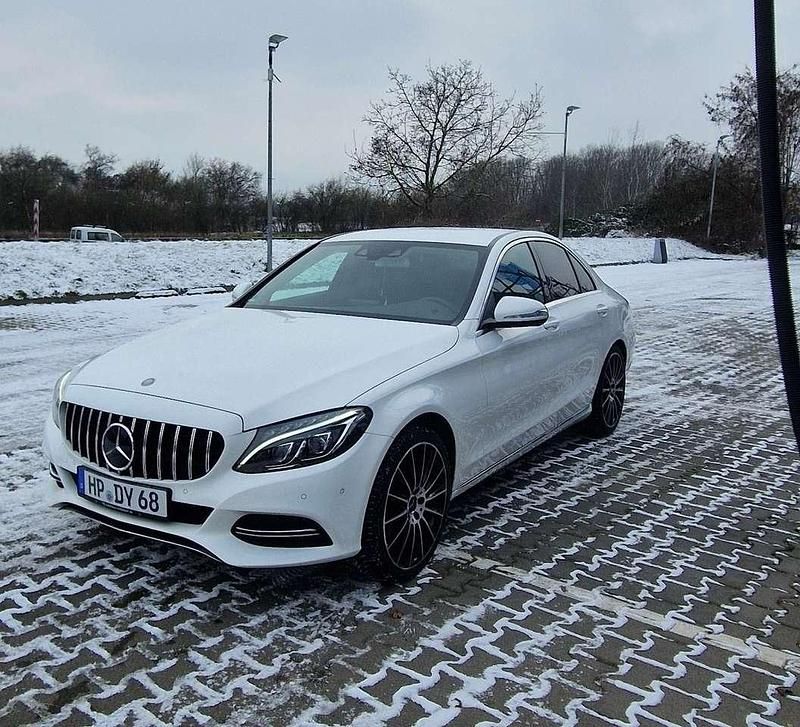 Gebraucht Mercedes C220 170 PS (125 kW) 2014 Weiß Limousine