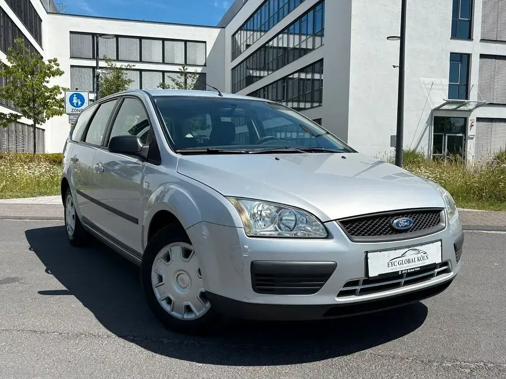 Gebraucht Ford Focus Fun X 101 PS (74 kW) 2007 Silber Limousine