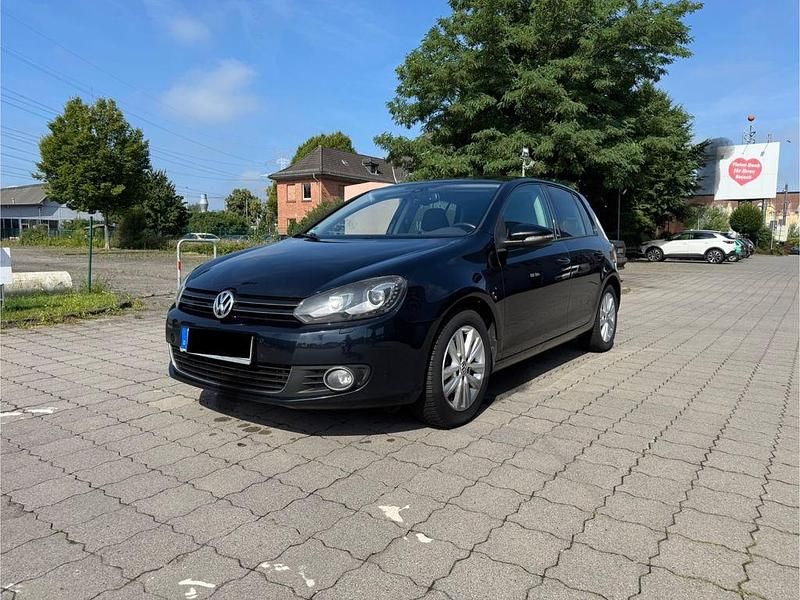 Blau Gebraucht 2011 VW Golf VI Style Limousine | 5.500 € (Fairer Preis) - Bild 1/4