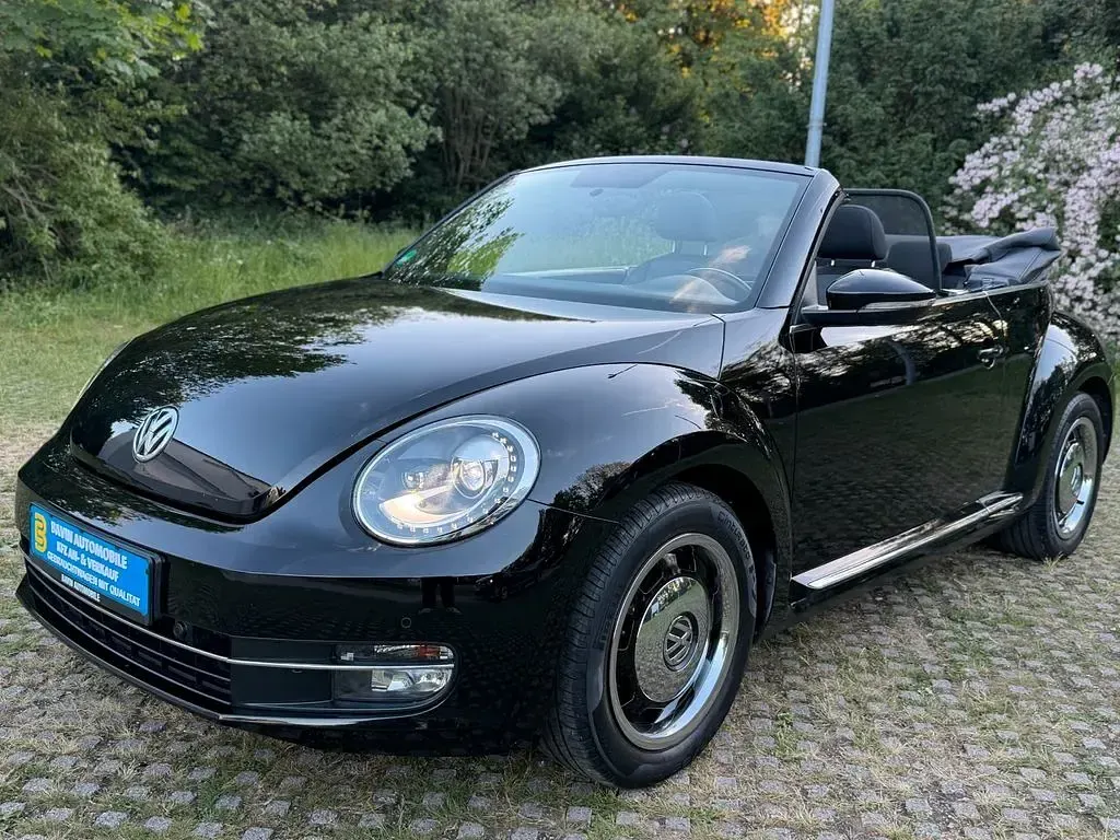 Gebraucht VW Beetle Cabriolet Design 105 PS (77 kW) 2016 Schwarz Cabrio