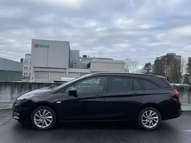 Gebraucht Opel Astra Business 131 PS (96 kW) 2022 Schwarz Kombi