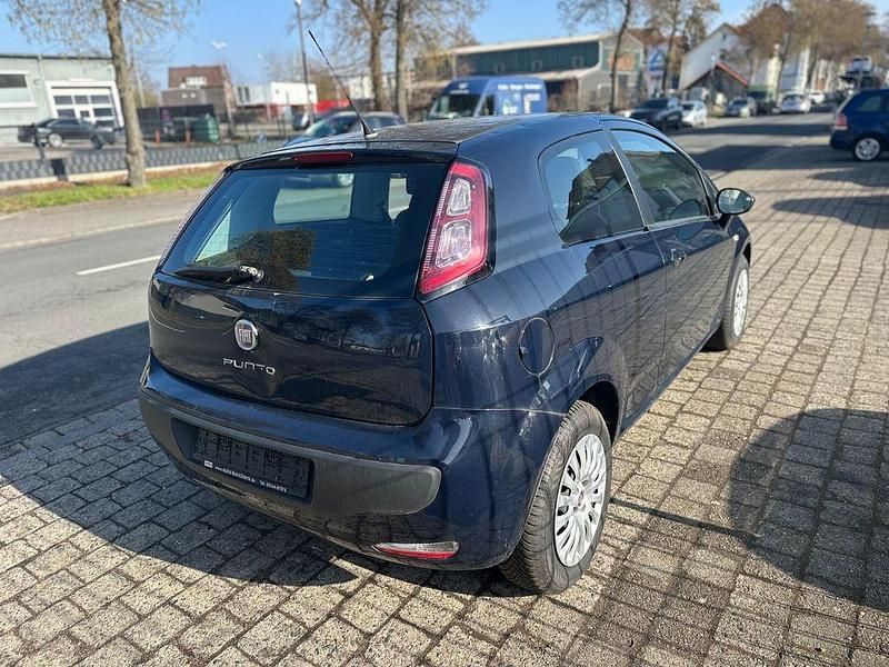 Gebraucht Fiat Punto Evo 69 PS (50 kW) 2011 Blau Kleinwagen