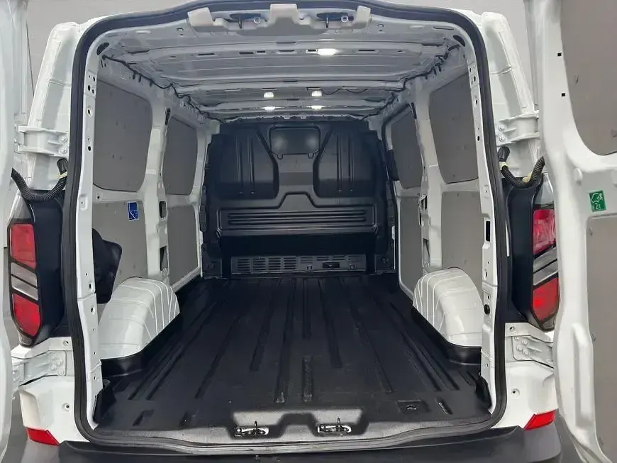 Gebraucht Ford Transit Custom Trend 110 PS (80 kW) 2024 Weiß Pickup