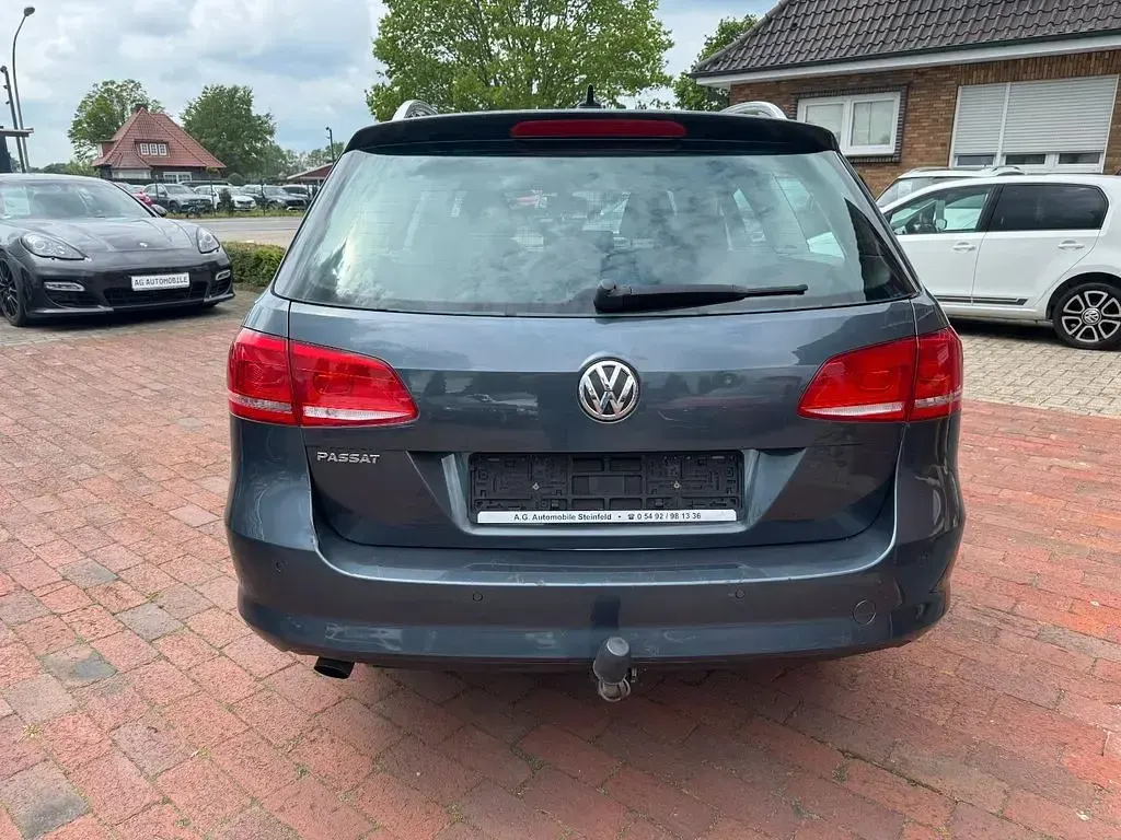 Gebraucht VW Passat Trendline 105 PS (77 kW) 2011 Grau Kombi
