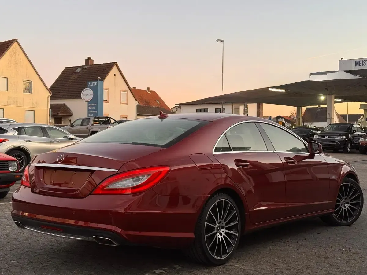 Gebraucht Mercedes CLS350 306 PS (225 kW) 2011 Rot Coupé