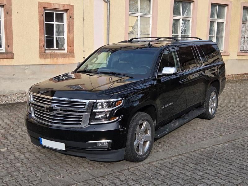 Gebraucht Chevrolet Suburban 360 PS (264 kW) 2019 Schwarz SUV