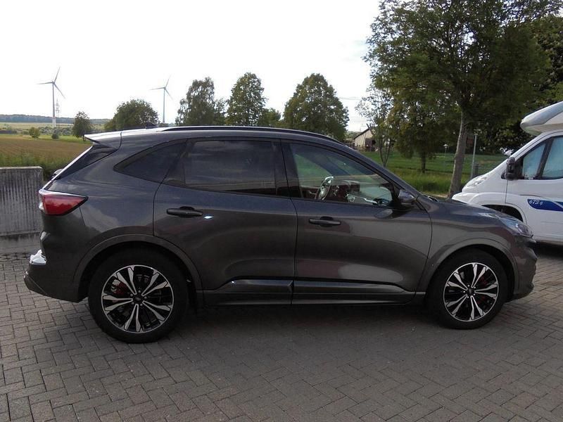 Grau Gebraucht 2020 Ford Kuga ST-Line SUV | 22.999 € (Fairer Preis) - Bild 1/4