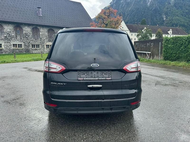 Gebraucht Ford Galaxy Trend 150 PS (110 kW) 2016 Schwarz Van / Kleinbus