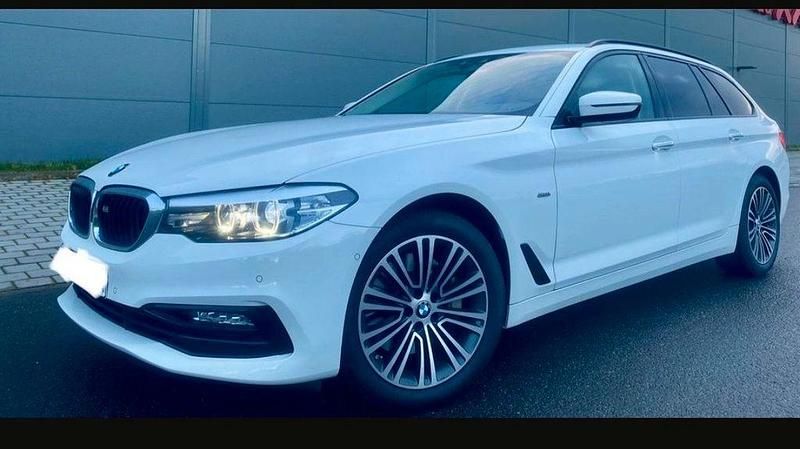Weiß Gebraucht 2018 BMW 530 Sport Line Kombi | 27.499 € (Fairer Preis) - Bild 1/2