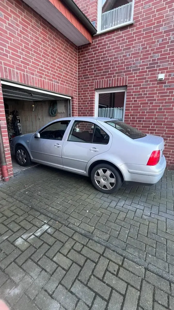 Gebraucht VW Bora 150 PS (110 kW) 1998 Silber Limousine