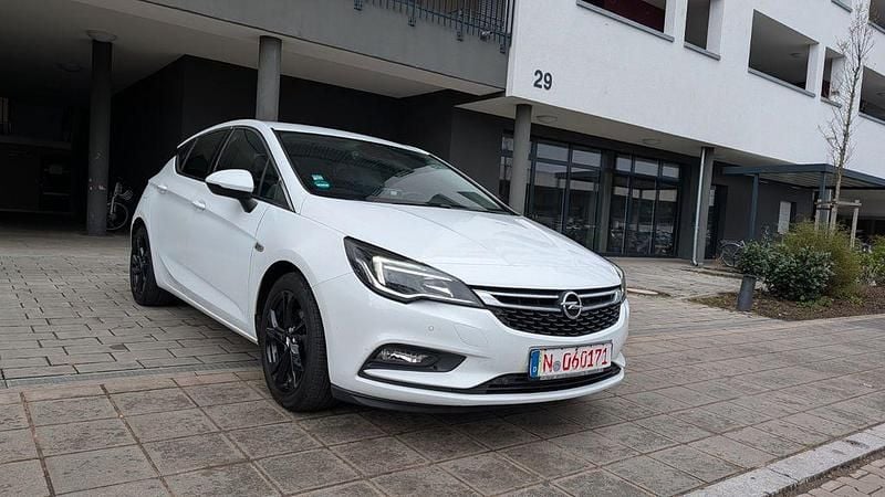 Gebraucht Opel Astra Innovation 150 PS (110 kW) 2018 Weiß Limousine