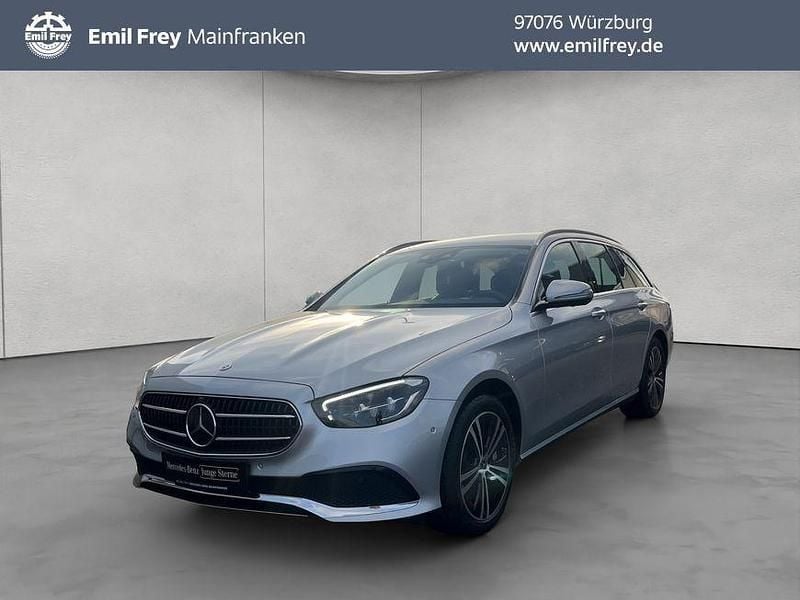 Grau Gebraucht 2022 Mercedes E400 Avantgarde Limousine | 48.650 € (Fairer Preis) - Bild 1/4