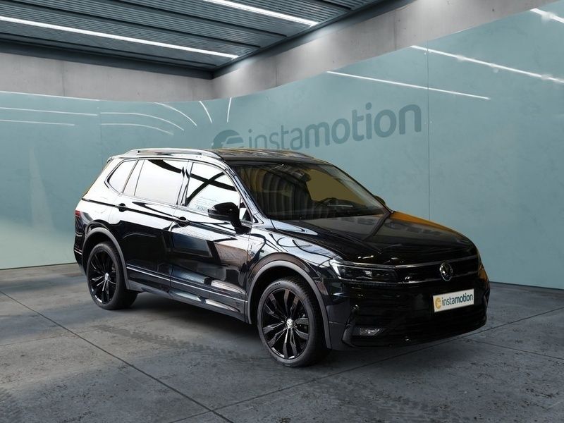Schwarz Gebraucht 2021 VW Tiguan Allspace Highline SUV | 38.550 € (Teuer) - Bild 1/4