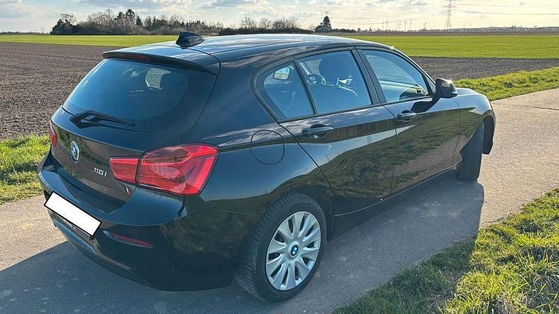 Gebraucht BMW 116 109 PS (80 kW) 2016 Schwarz Kleinwagen