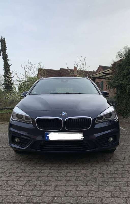 Blau Gebraucht 2016 BMW 216 Advantage Van / Kleinbus | 11.900 € (Fairer Preis) - Bild 1/4