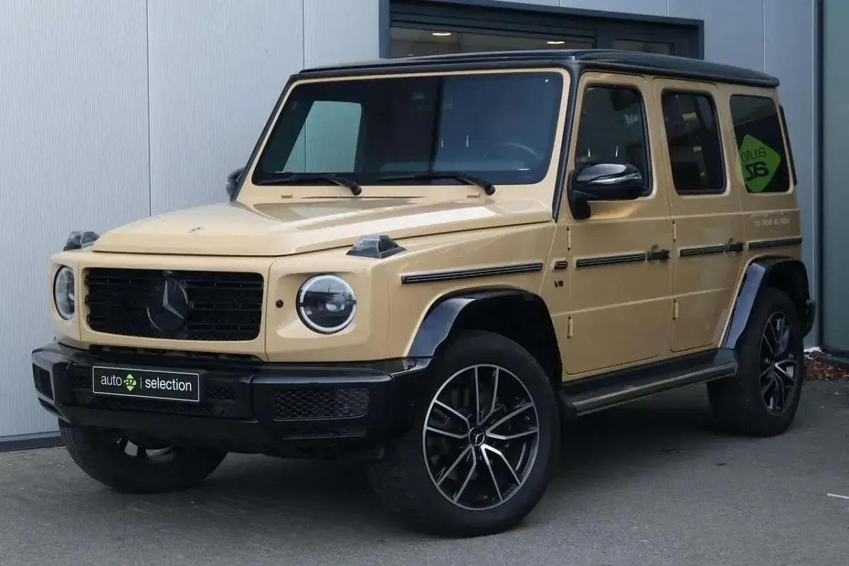 Gebraucht Mercedes G500 AMG line 421 PS (309 kW) 2023 Desert sand SUV