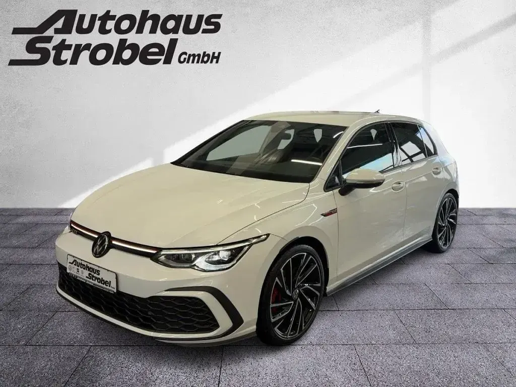 Gebraucht VW Golf VIII GTI 245 PS (180 kW) 2023 Pure white Limousine