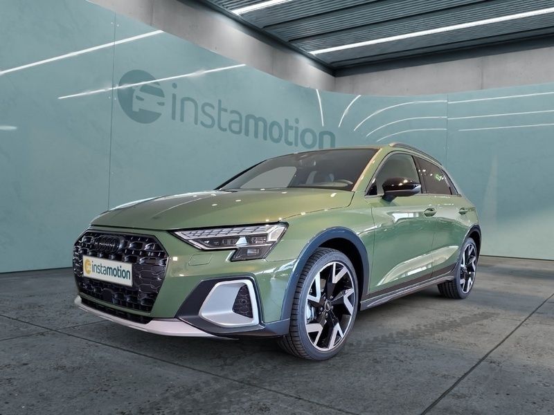 Grün Gebraucht 2024 Audi A3 Sport Van / Kleinbus | 38.630 € (Teuer) - Bild 1/4
