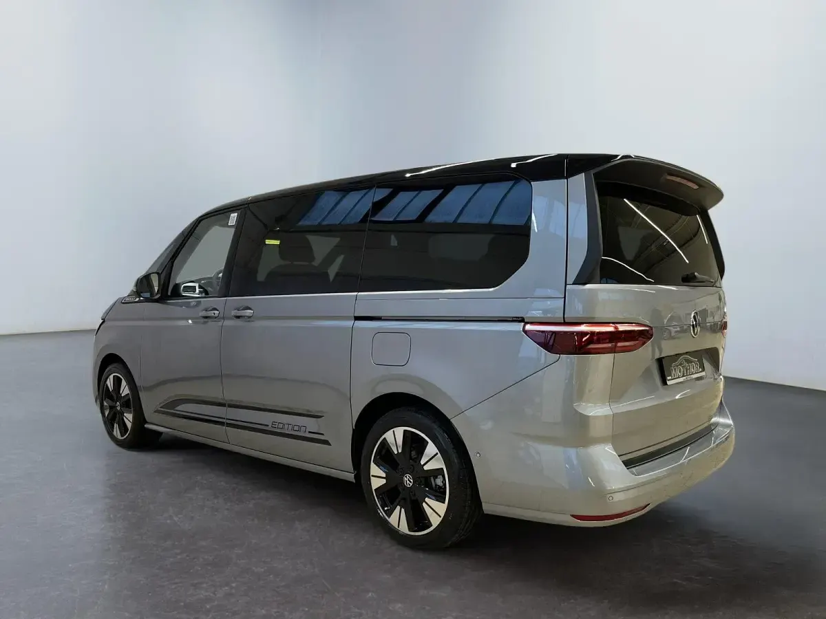 Nouă VW Multivan Edition 2026 Argintiu Monovolum
