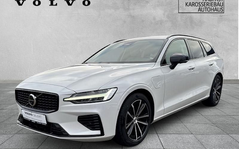 Gebraucht Volvo V60 Plus 455 PS (334 kW) 2022 Weiß Kombi